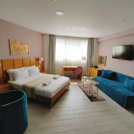 La Place De La Gare - New Subway Station Apartment *