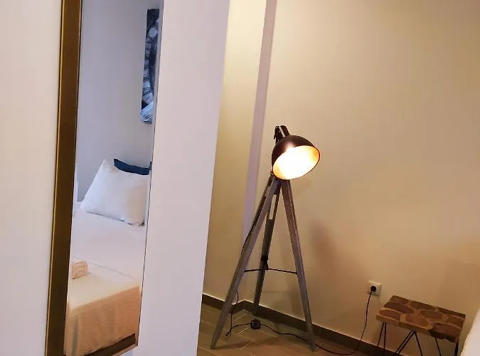 La Place De La Gare - New Subway Station Daire *